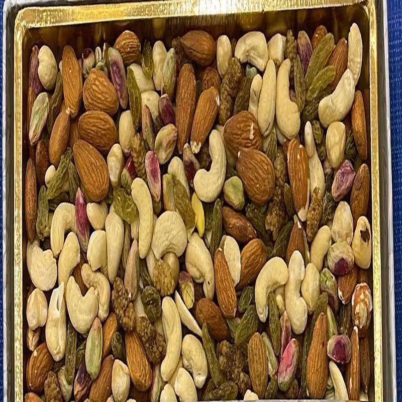 پسته اکبری دستچین خندان زعفرانی سلطانی